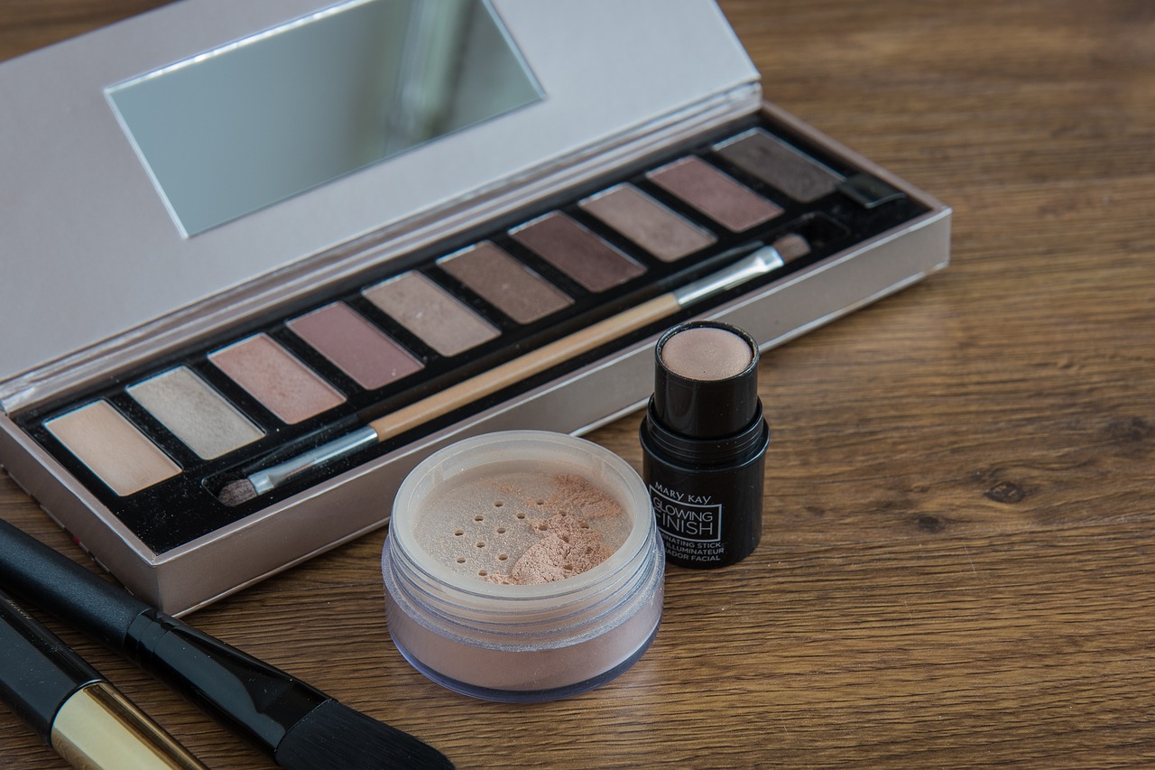 Palette di correttori colori diversi