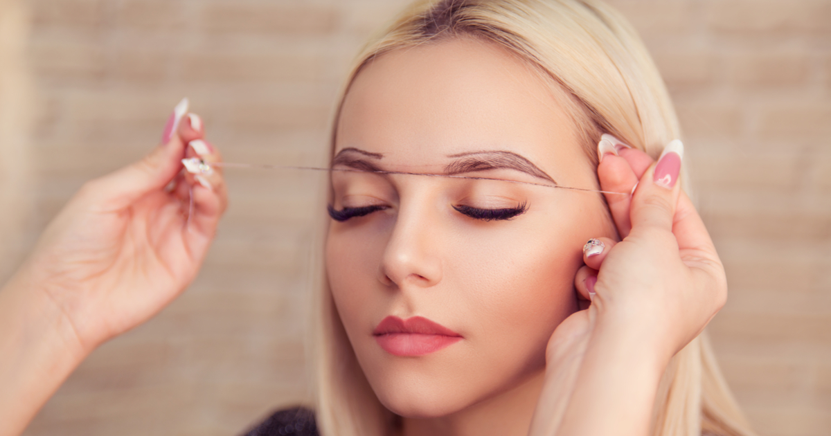 Microblading o sopracciglia tatuate? Tutto quello che c’è da sapere