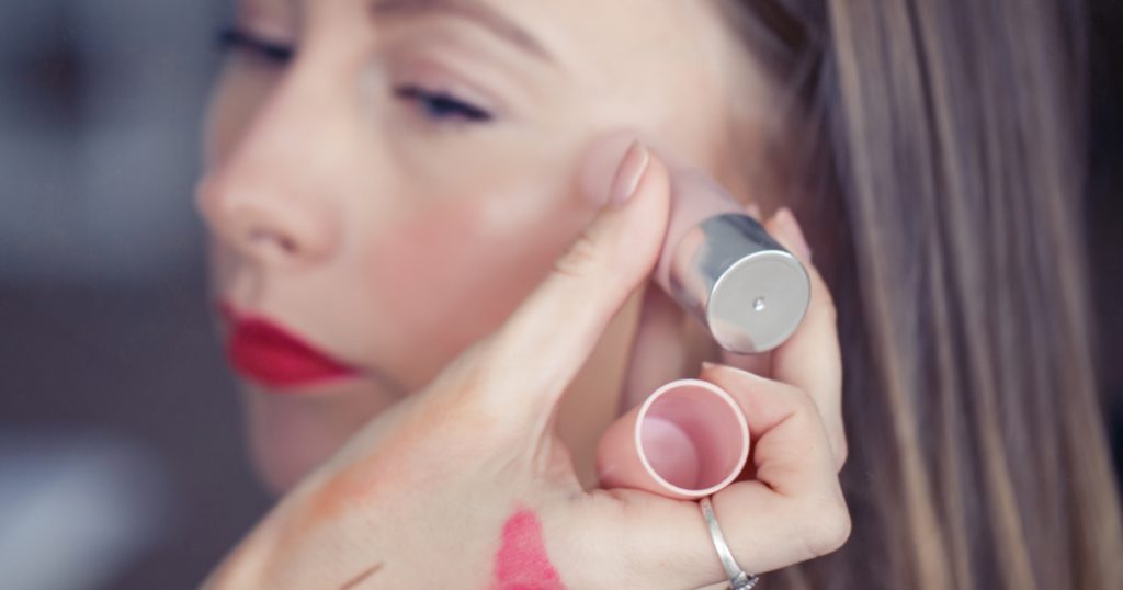 highlighting trucco illuminante viso