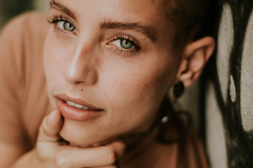 Nude look trucco occhi