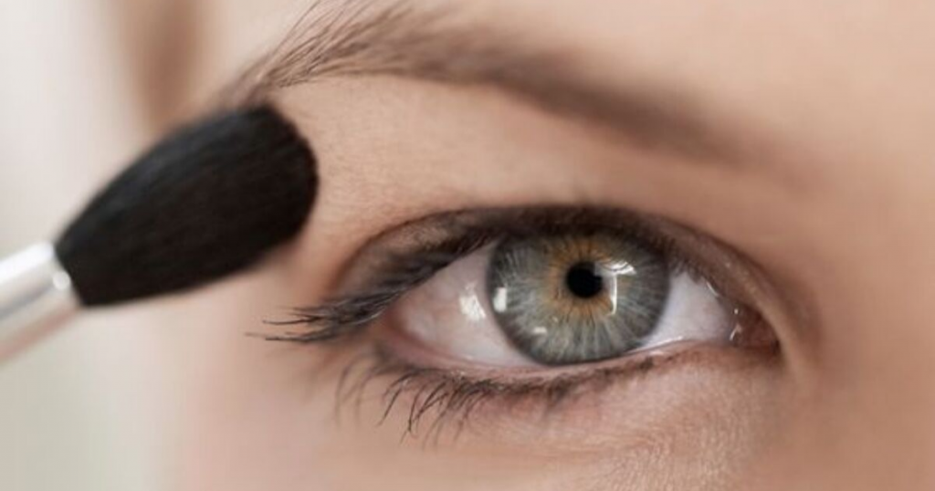 6 Consigli Per Truccare Gli Occhi Con La Palpebra Cadente