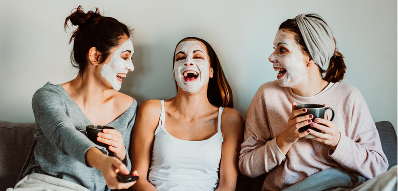 Maschera argilla pelle