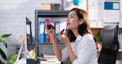 Come truccarsi in ufficio: i nostri consigli