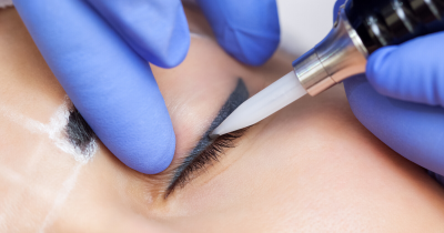 La guida completa all’eyeliner semipermanente