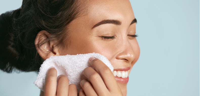 latte detergente pelle grassa