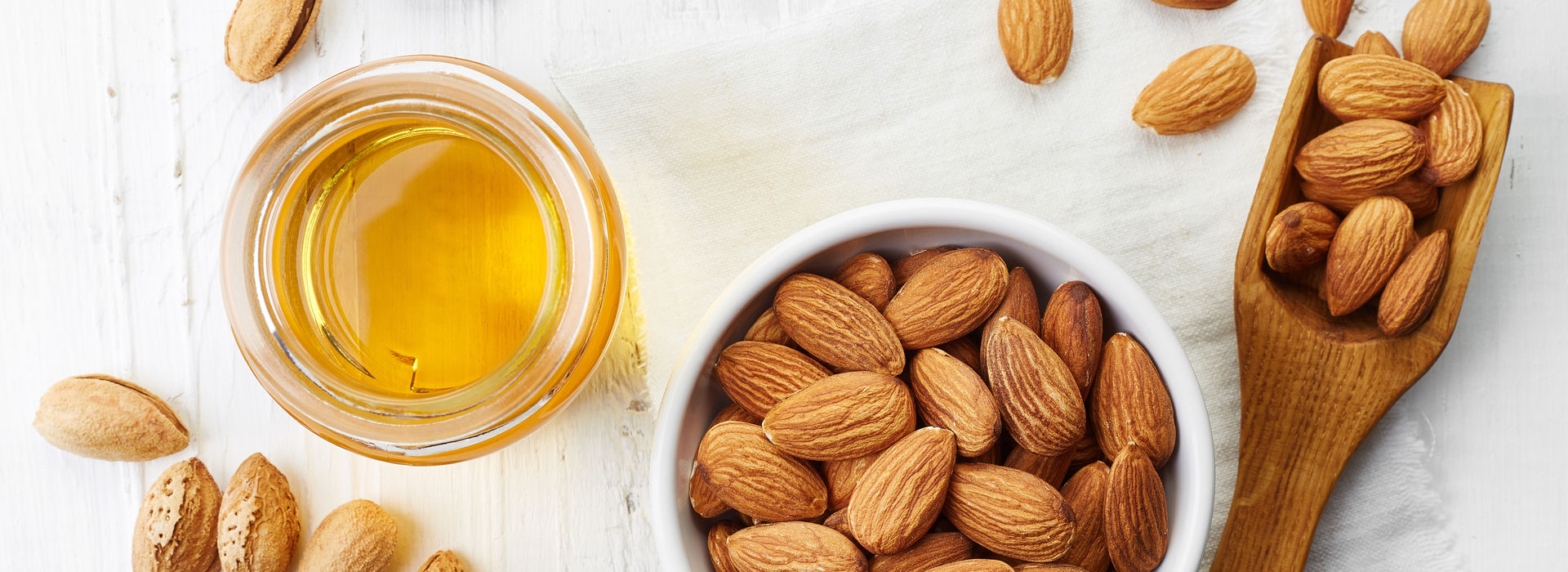 Olio di mandorle: gli infiniti usi e le proprietà di bellezza