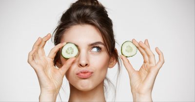Cetriolo sugli occhi: funziona davvero?