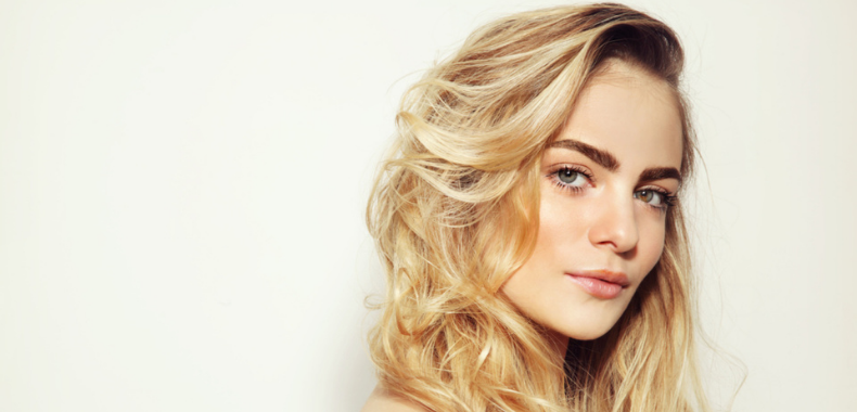 Lustre tecnica make up illuminante