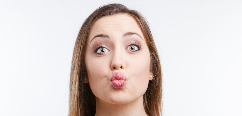 esercizio del bacio doppio mento