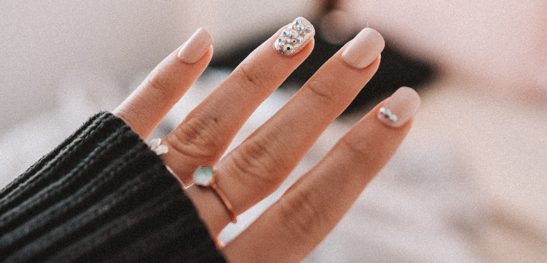 manicure unghie smalto