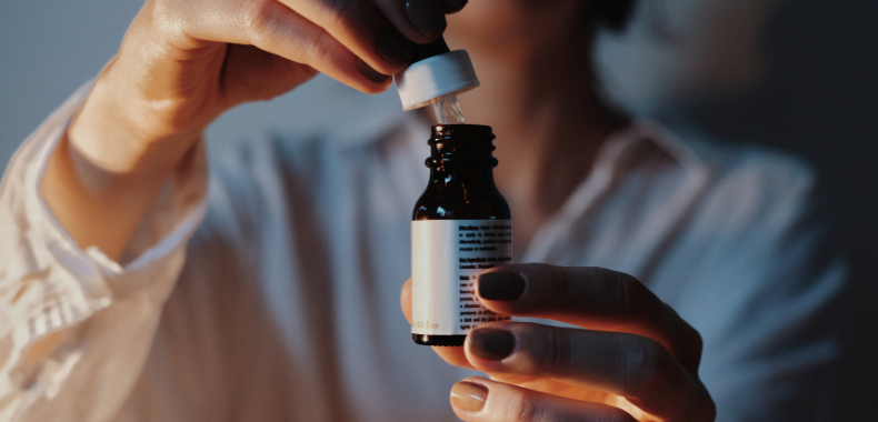 prodotti-anti-luce-blu-routine