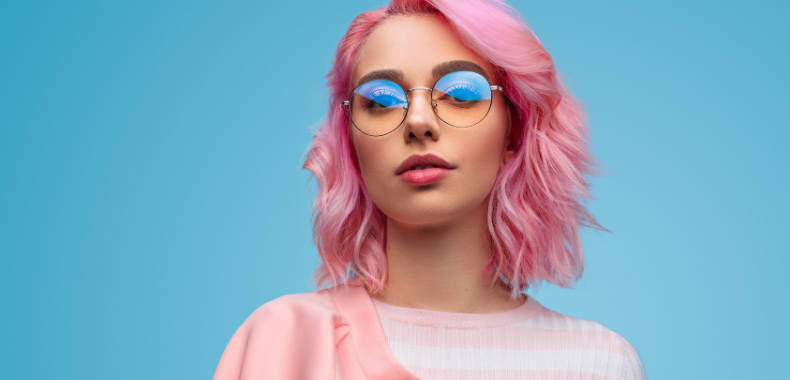 trucco-occhiali-lente-azzurra
