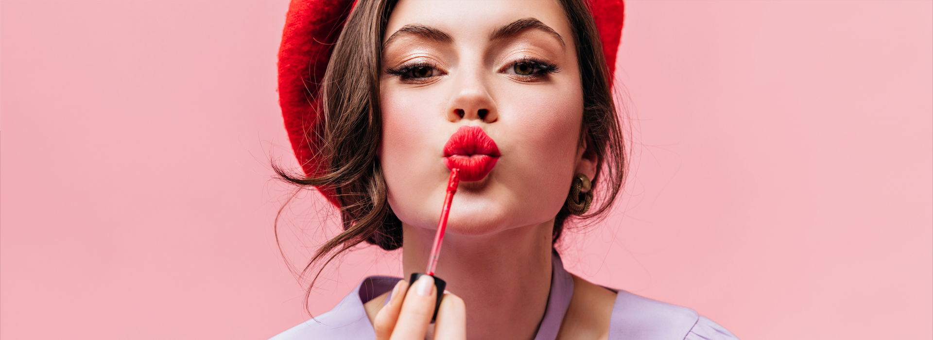 Come far durare il rossetto a lungo: i segreti dei makeup artist