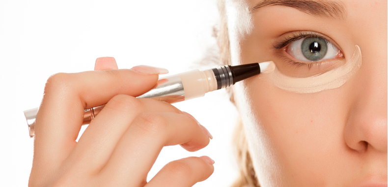Trucco occhi correttore